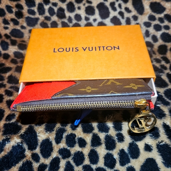 LOUIS VUITTON Monogram Zippered Card Holder in Red (Microchipped) - Picture 10 of 12